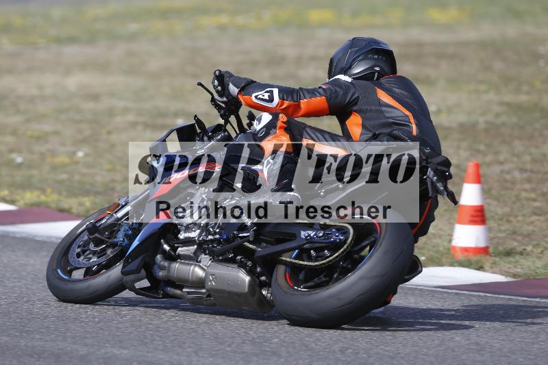 /37 09.08.2026  Pluess Motosport ADR/Freies Fahren/187